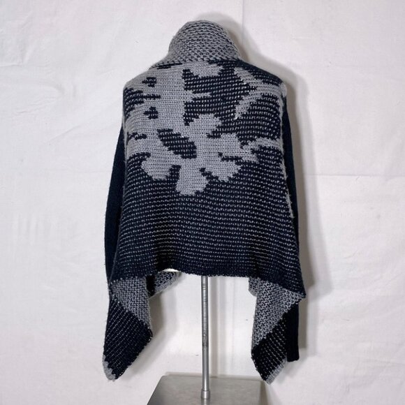 5/$25 Alison Sheri Black Grey Knit Open Front Waterfall Cardigan M - Picture 4 of 11